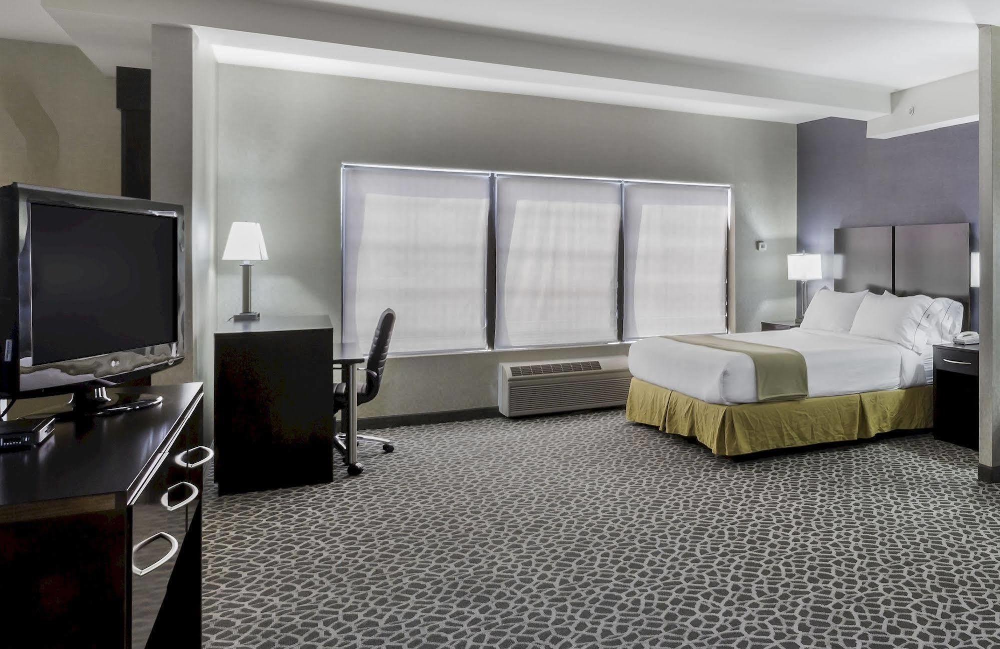 Holiday Inn Express & Suites Burlington - Mount Holly, An Ihg Hotel Westampton Exteriér fotografie